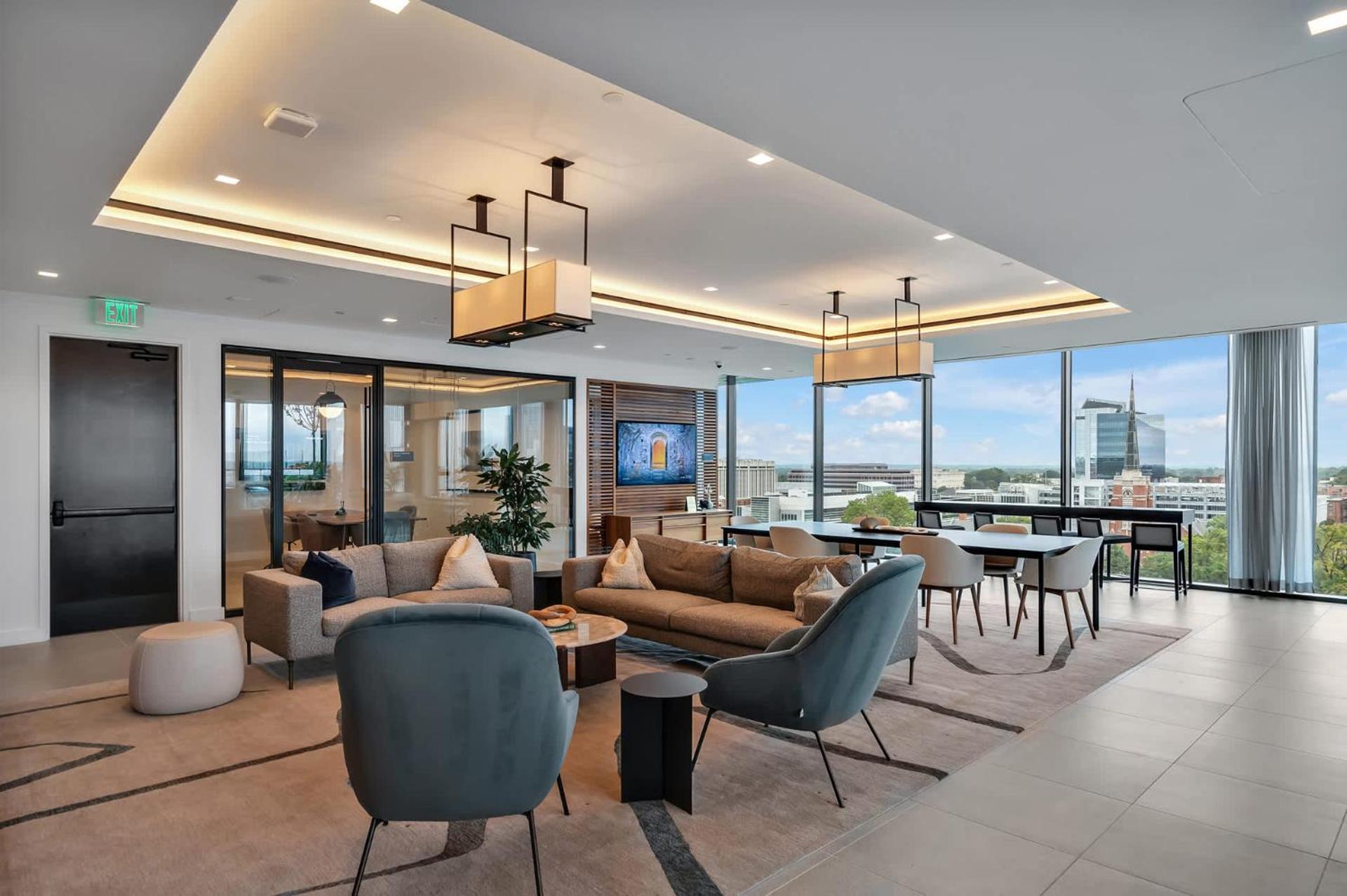 High-Rise Apt Raleigh Free Parking & Sunset View 1 외부 사진