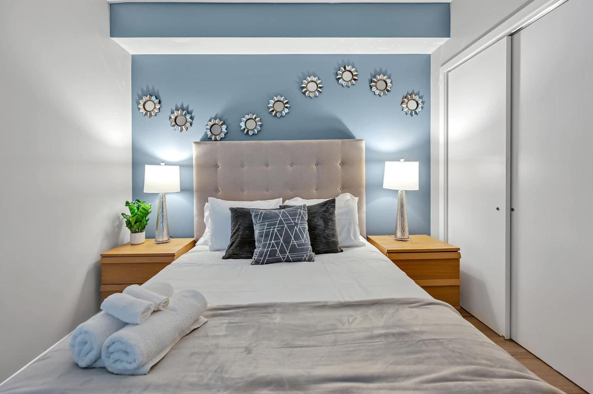 High-Rise Apt Raleigh Free Parking & Sunset View 1 외부 사진